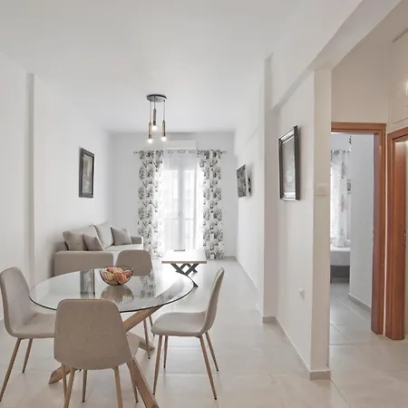 Sealiv Apartment By Lobbysquare Piraeus Exterior photo