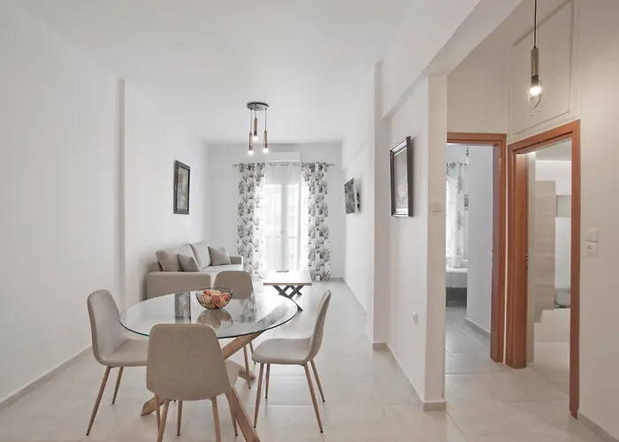 Sealiv Apartment By Lobbysquare